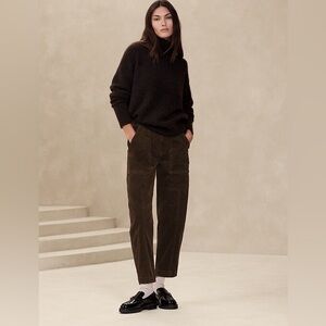 Banana republic corduroy barrel pants